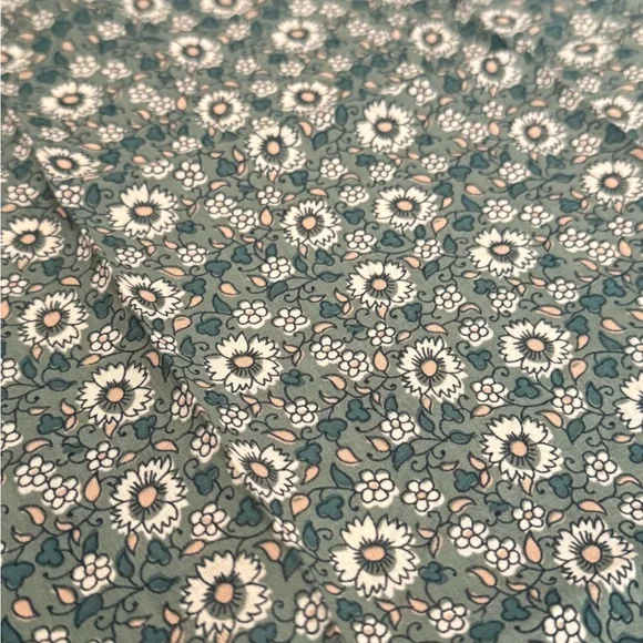 Sezane 100% Cotton Floral Square Scarf/ green printed/ NEW - Picture 3 of 5